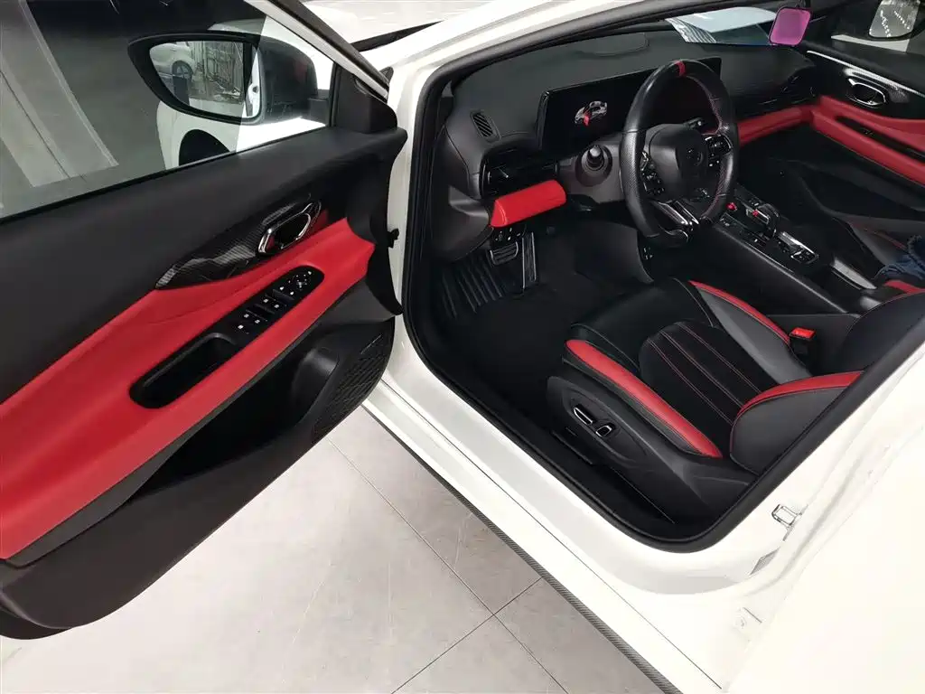GAC Trumpchi Trumpchi Emkoo 2021 270T DCT J15 Edition фото 16