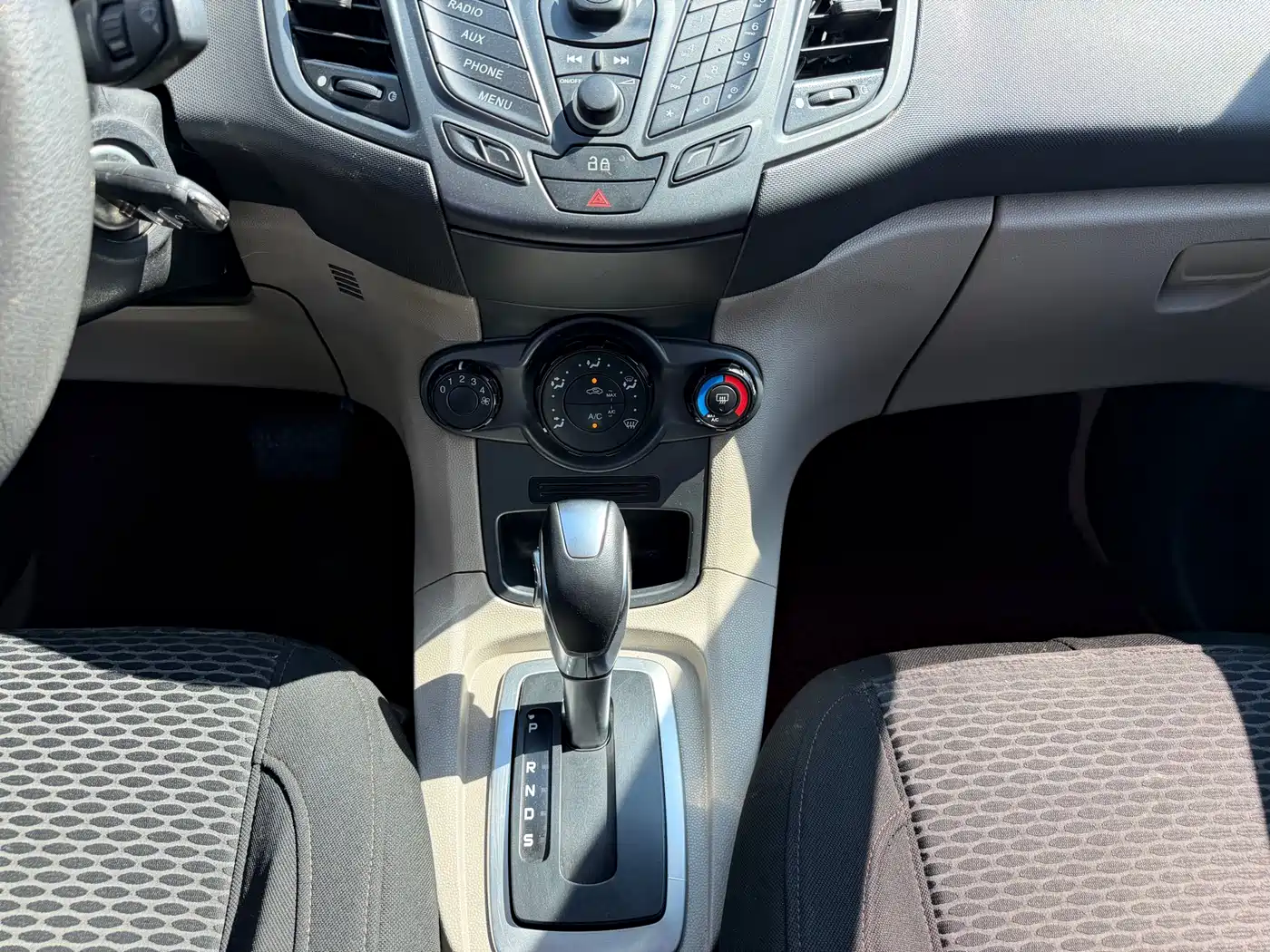 Photo 9 - Ford Fiesta