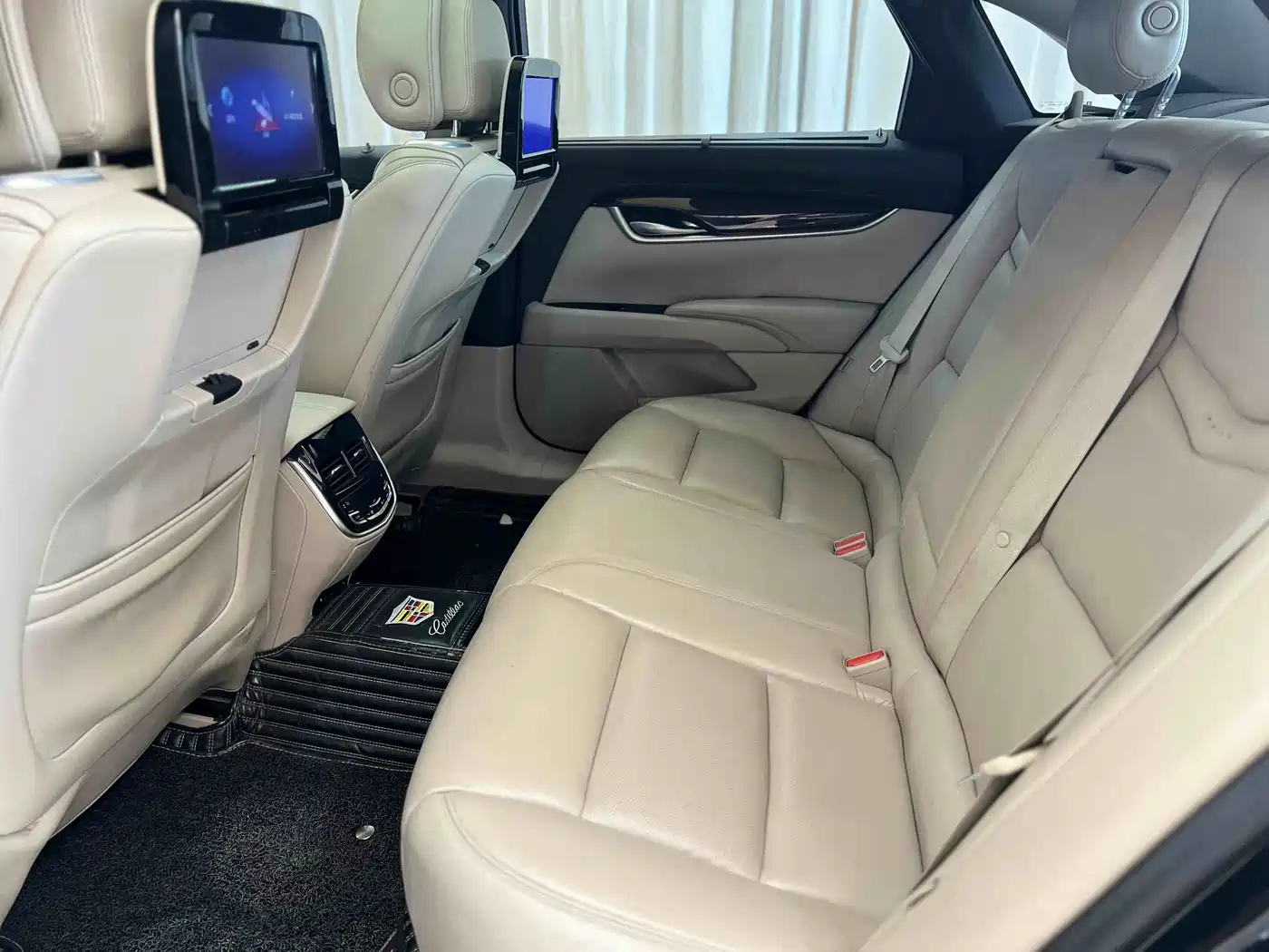 Cadillac XTS 2014 36S Platinum Edition фото 22