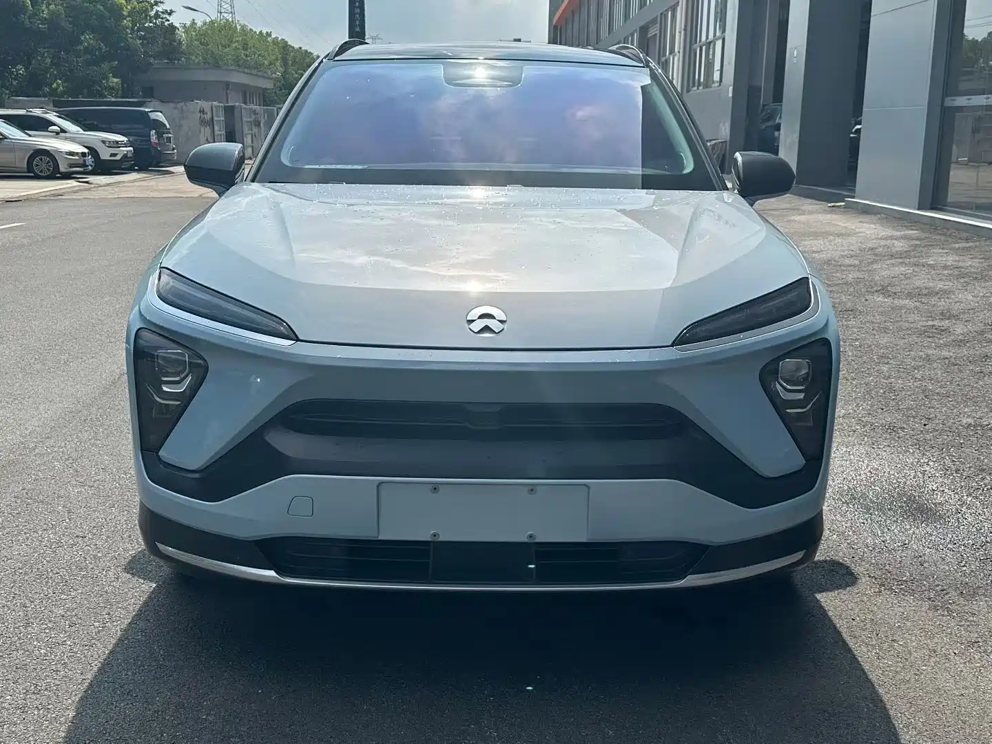 Фото 2 - NIO ES6