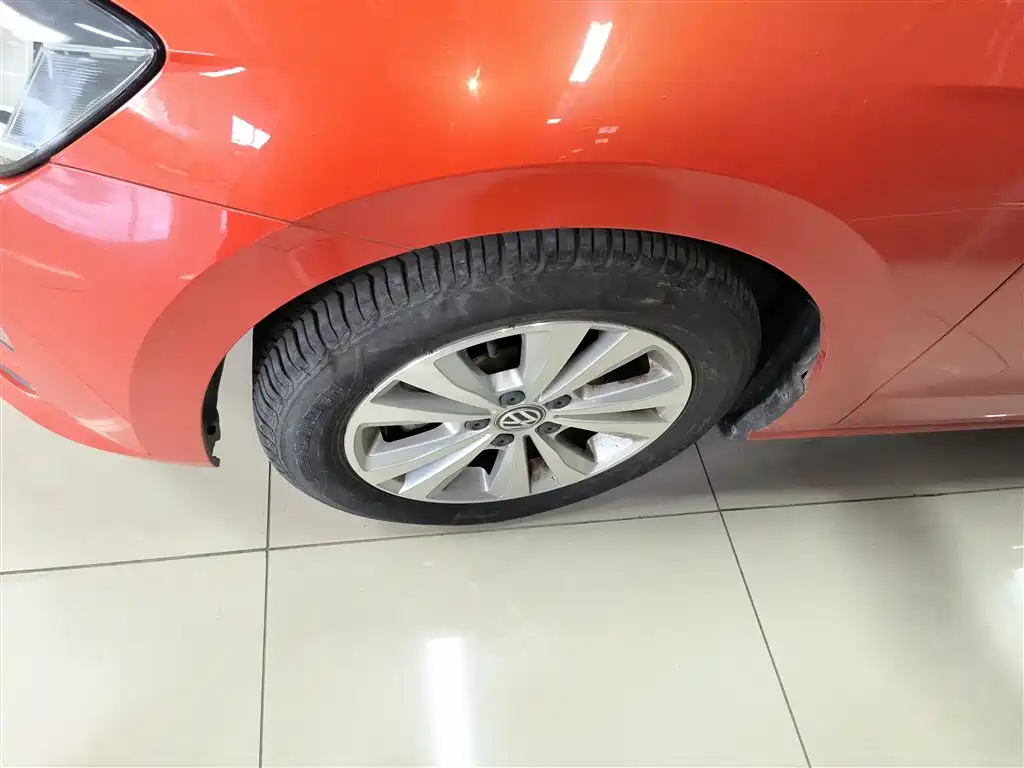Volkswagen Golf Sportsvan 2016 230TSI Automatic Progressive фото 25
