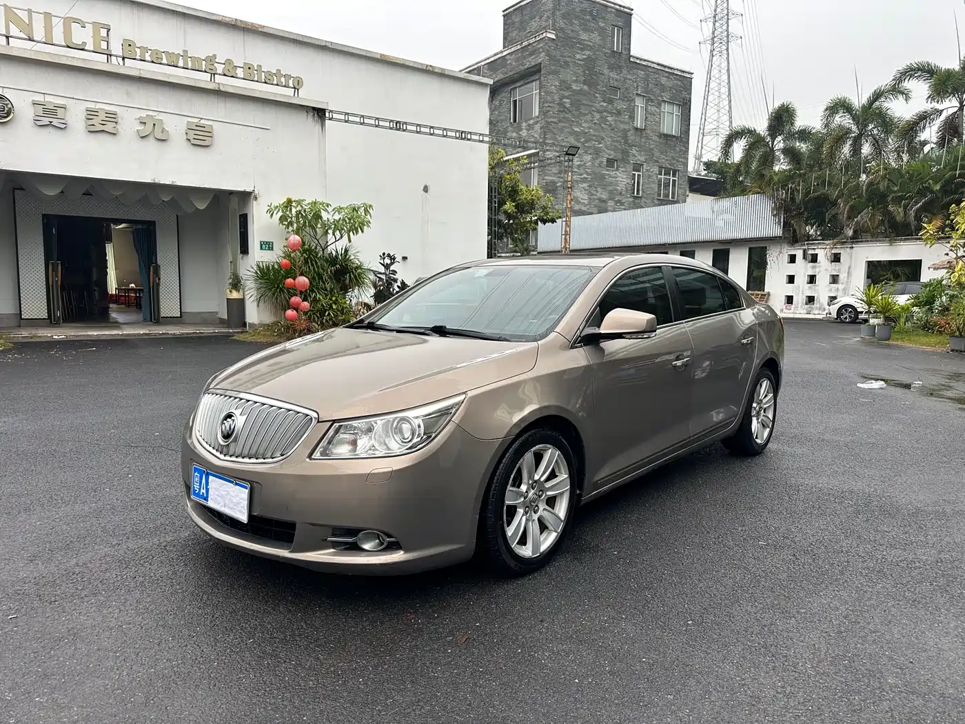 Buick LaCrosse 2010 2.4L Luxury