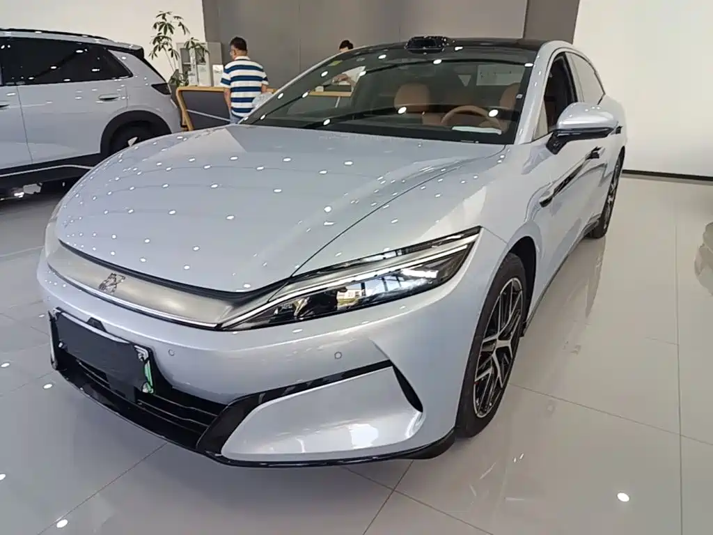 BYD Han L 2025