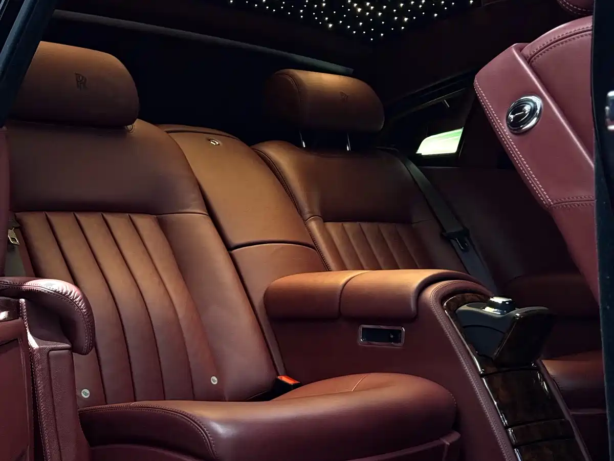 Фото 39 - Rolls-Royce Phantom