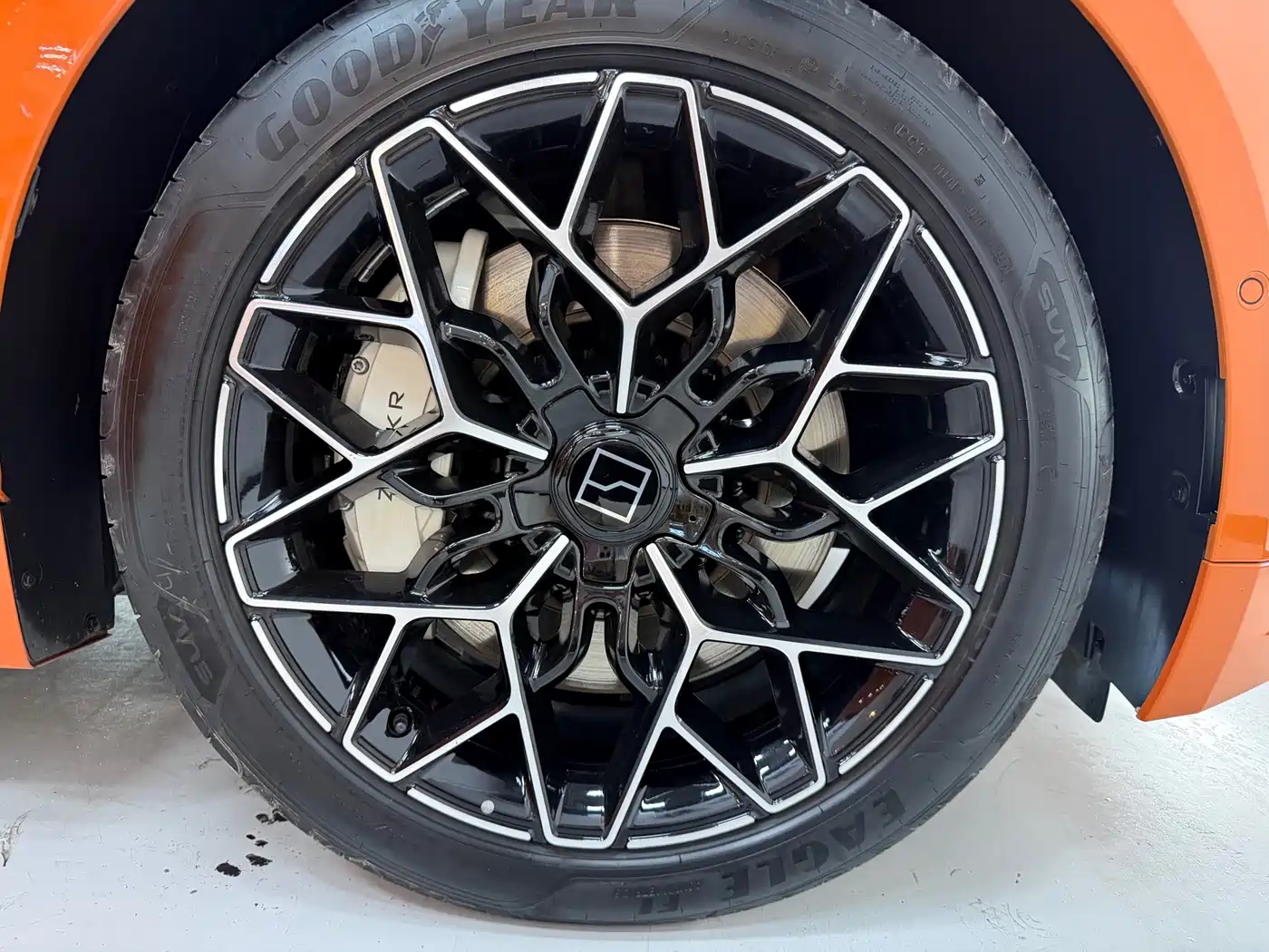 ZEEKR EXTREME KRYPTON 001