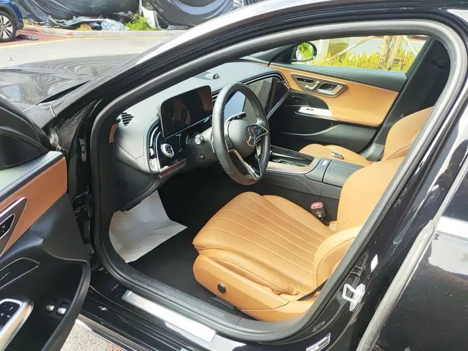 Mercedes-Benz E-Class New Energy 2024 2024 E 350 e L Plug-in Hybrid Sedan