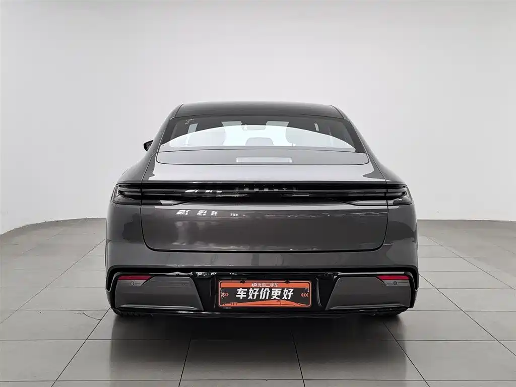 GEELY GALAXY GALAXY E8