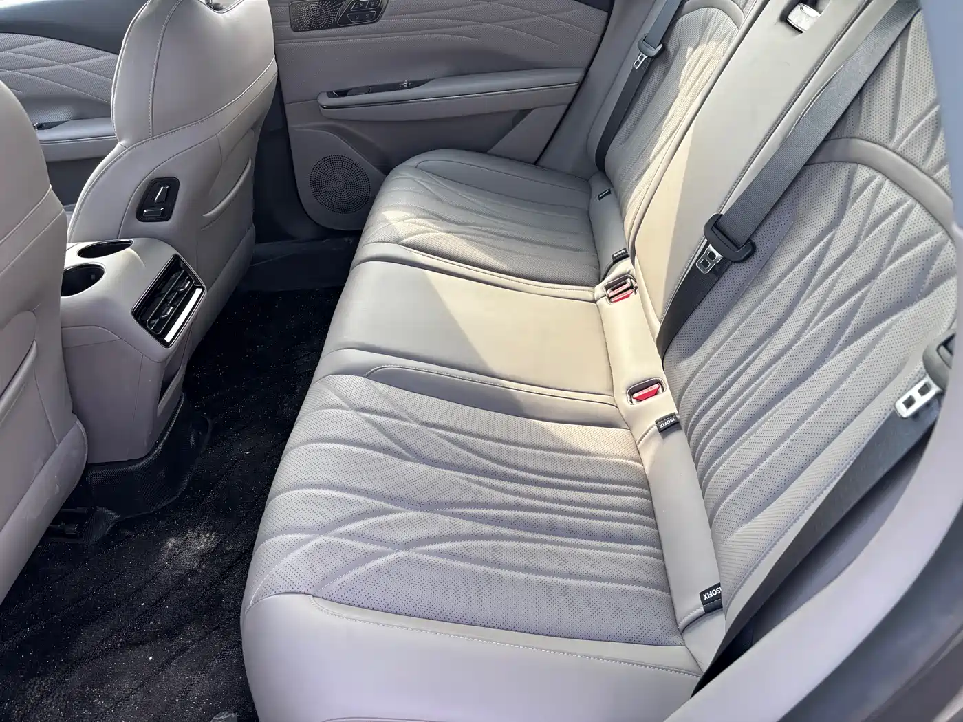 GEELY GALAXY GALAXY SPARKLE 8