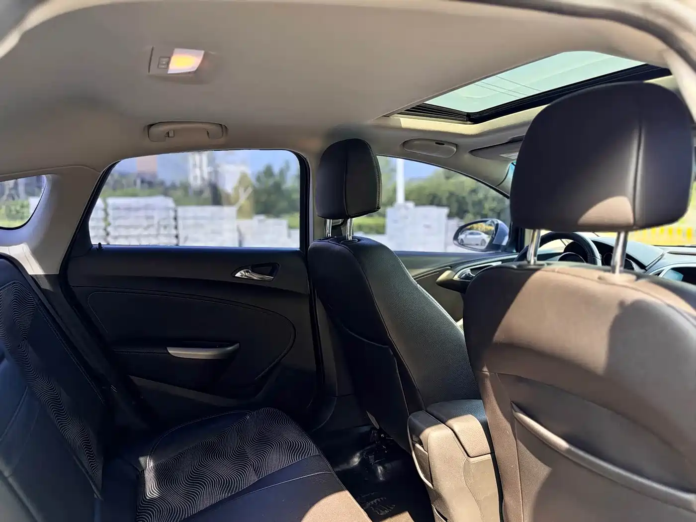 Buick Excelle 2011 2011 GT 1.8L Automatic Fashion Edition (Leather)