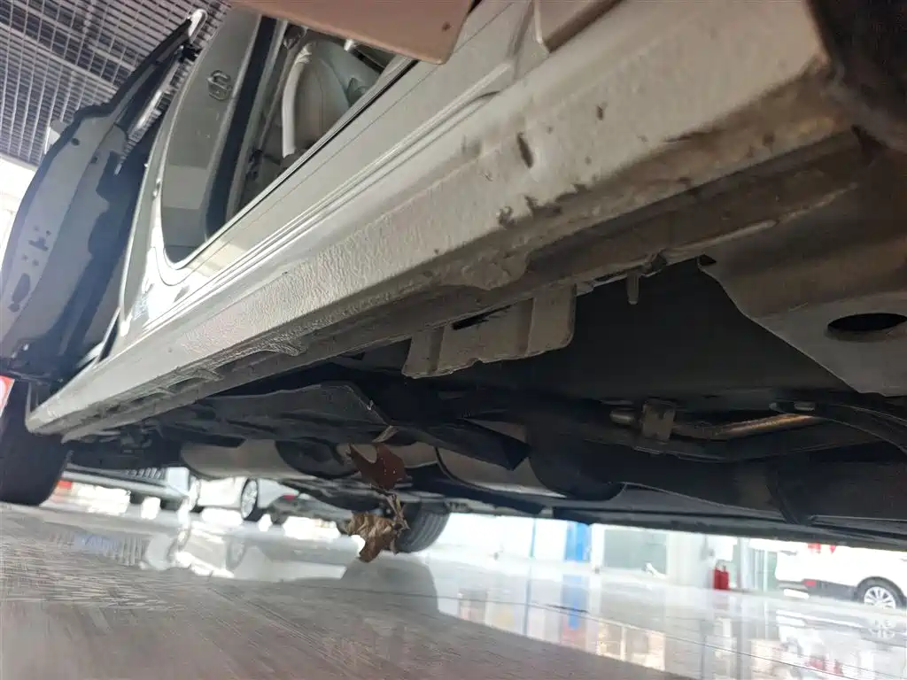 Buick GL8 2017 ES 28T Comfort Type China V фото 21