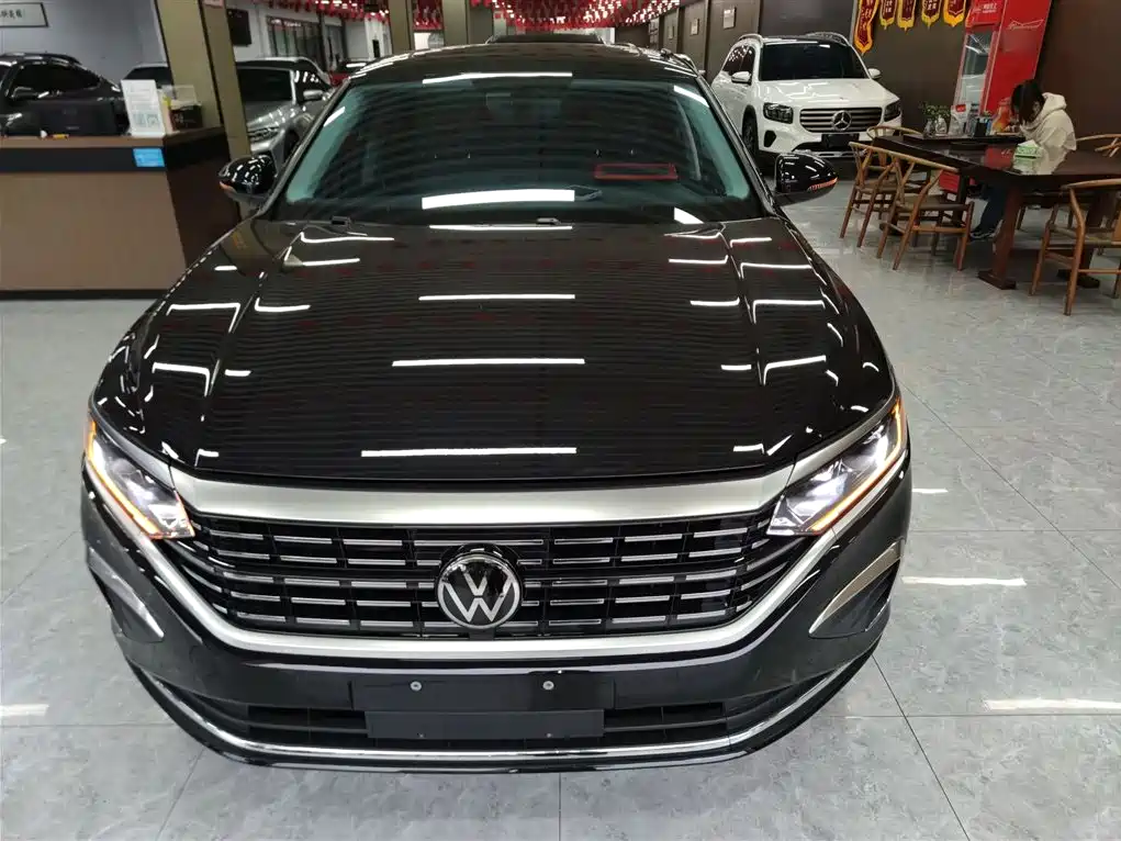 Volkswagen Passat 2025 Outstanding 380TSI Dragon Soaring Edition фото 3