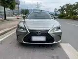 صورة 24 - Lexus ES