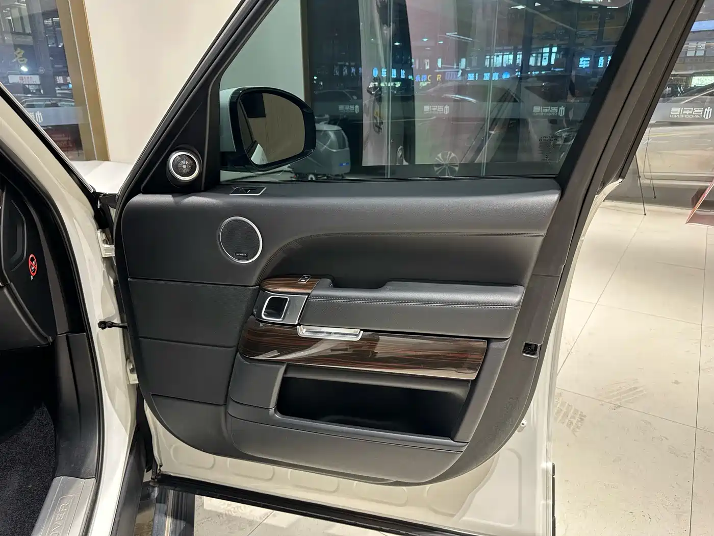 Land Rover Range Rover 2017 3.0 SC V6 Vogue фото 12