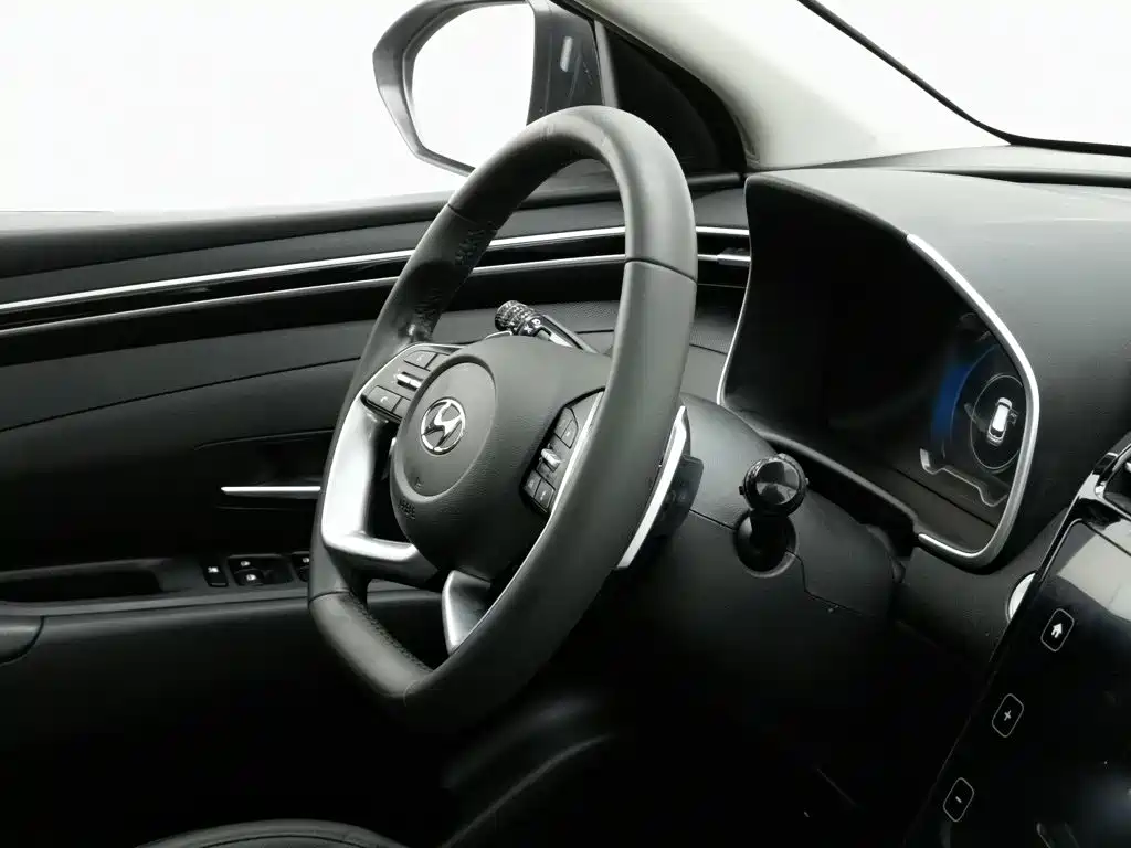 Фото 22 - Hyundai Tucson