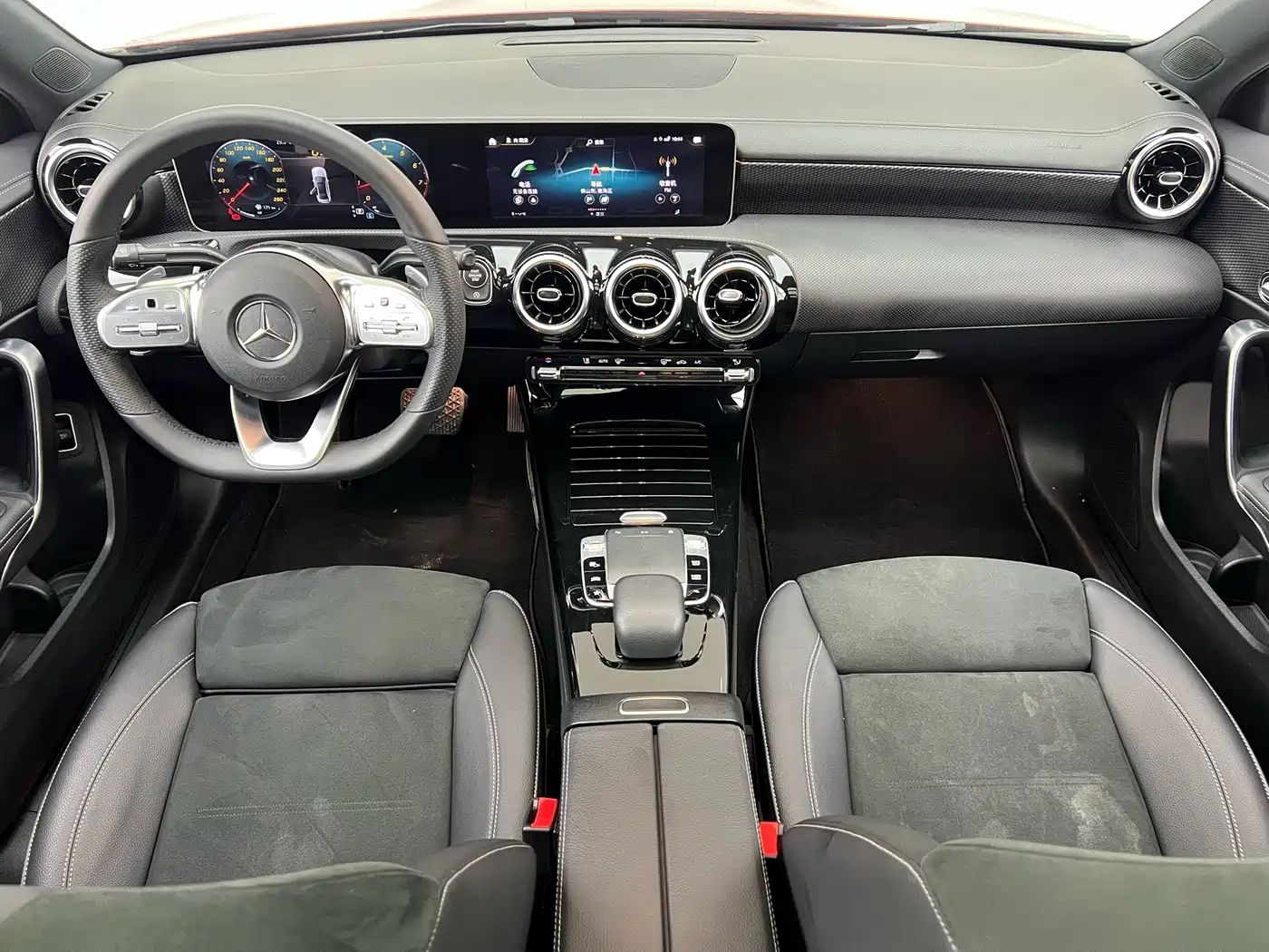 Mercedes-Benz A-Class 2019 A 200 L фото 9