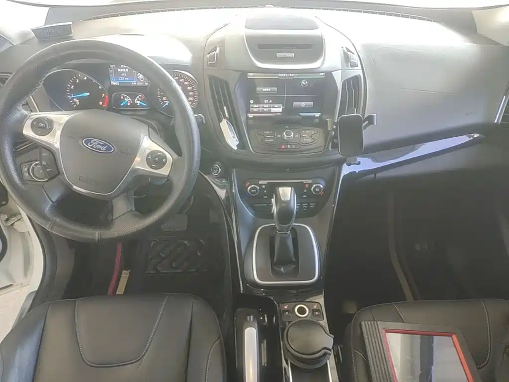 Ford Kuga 2016 2015 2.0L GTDi 4WD Sport