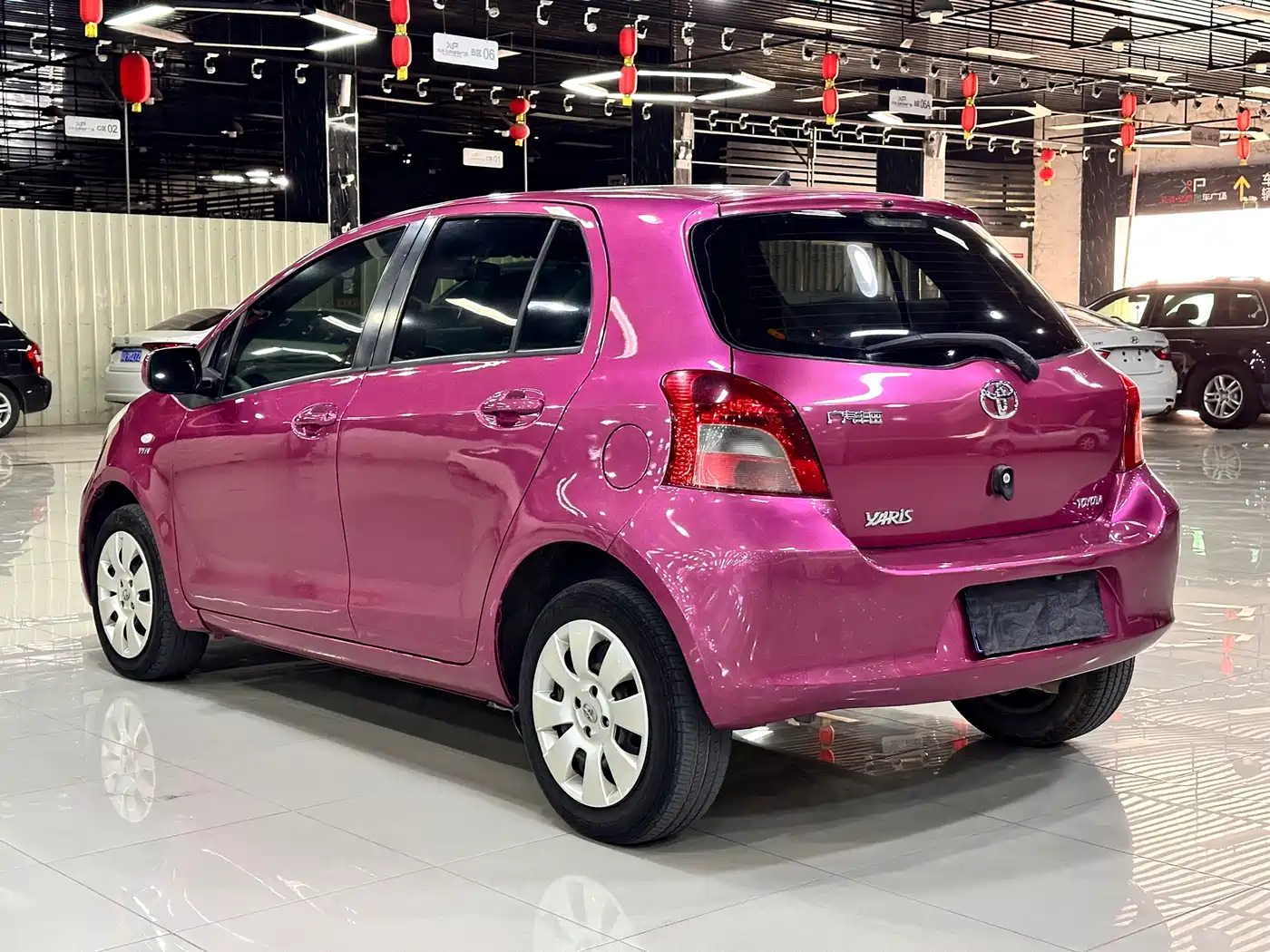 Toyota Yaris 2011 1.6E Auto Charm Edition фото 9