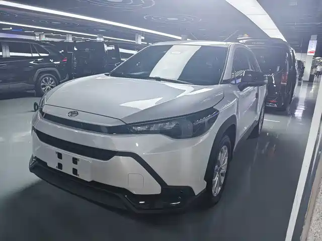 Toyota Frontlander 2.0L CVT, Комфорт, PLUS