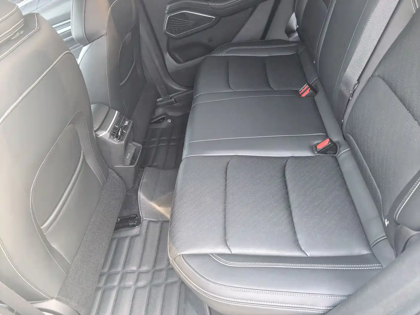 GEELY AUTOMOBILE EMGRAND