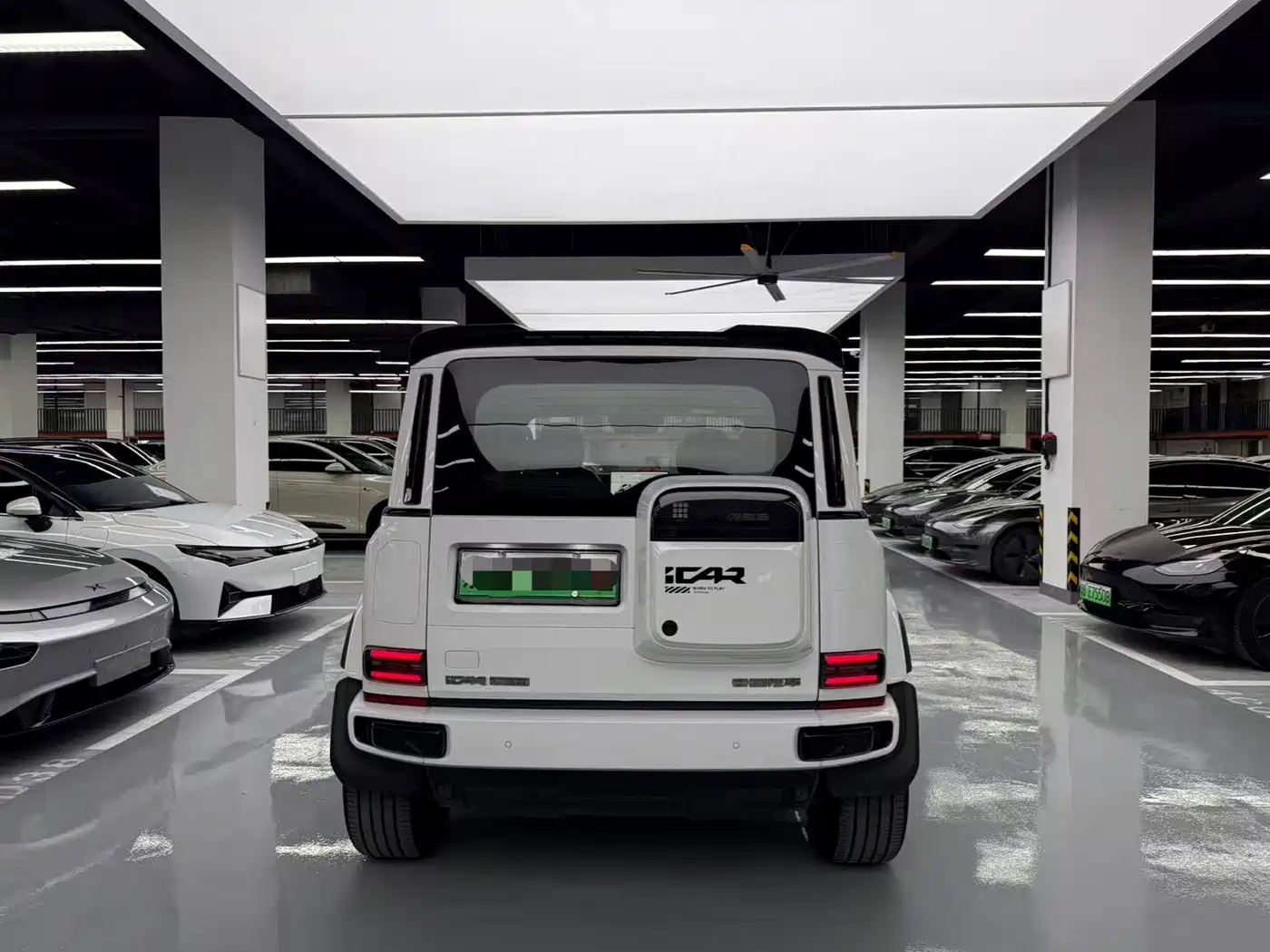 Photo 14 - iCAR V23