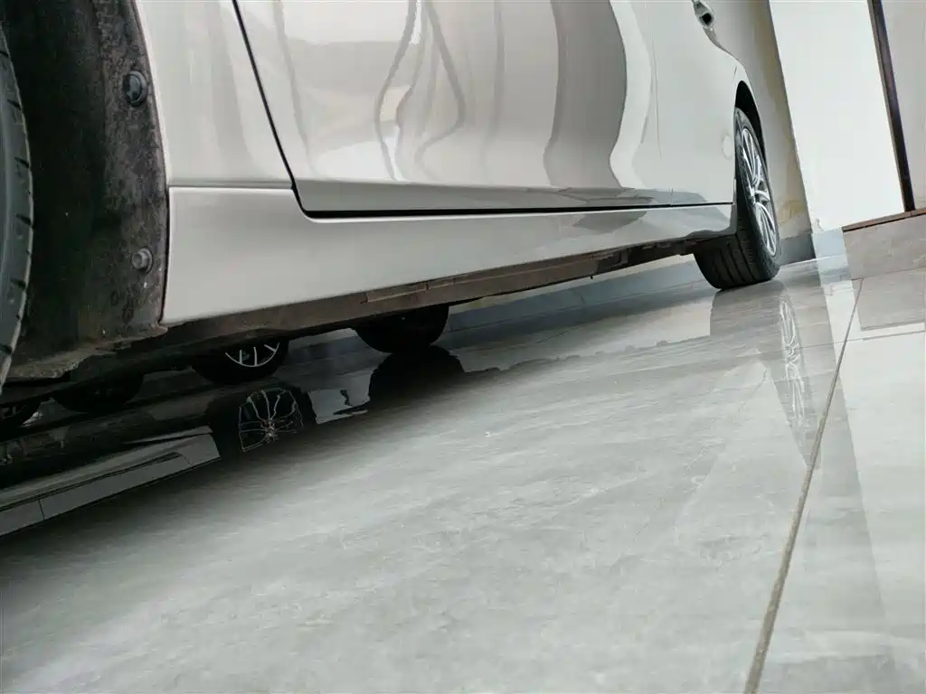 Lexus ES 2021 200 Excellence Edition фото 22