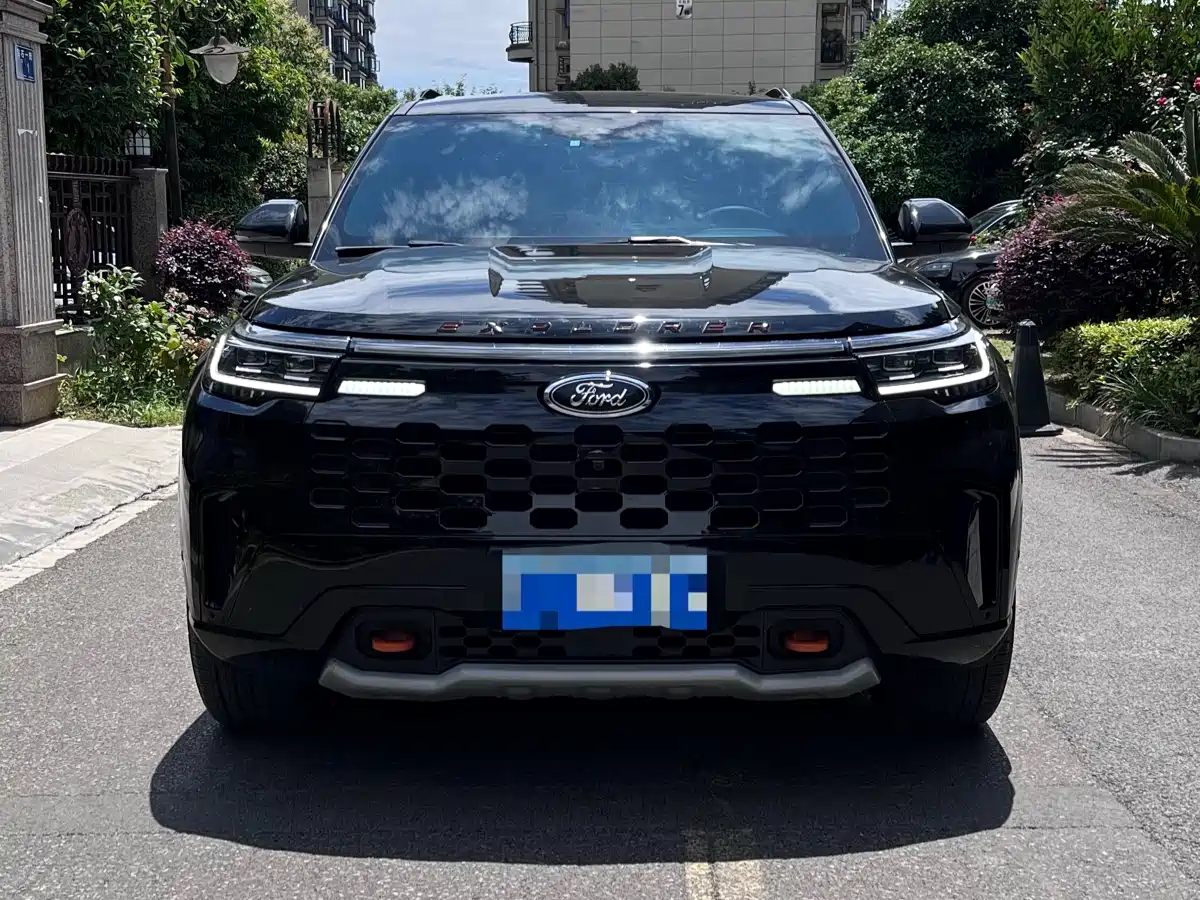 ford explorer