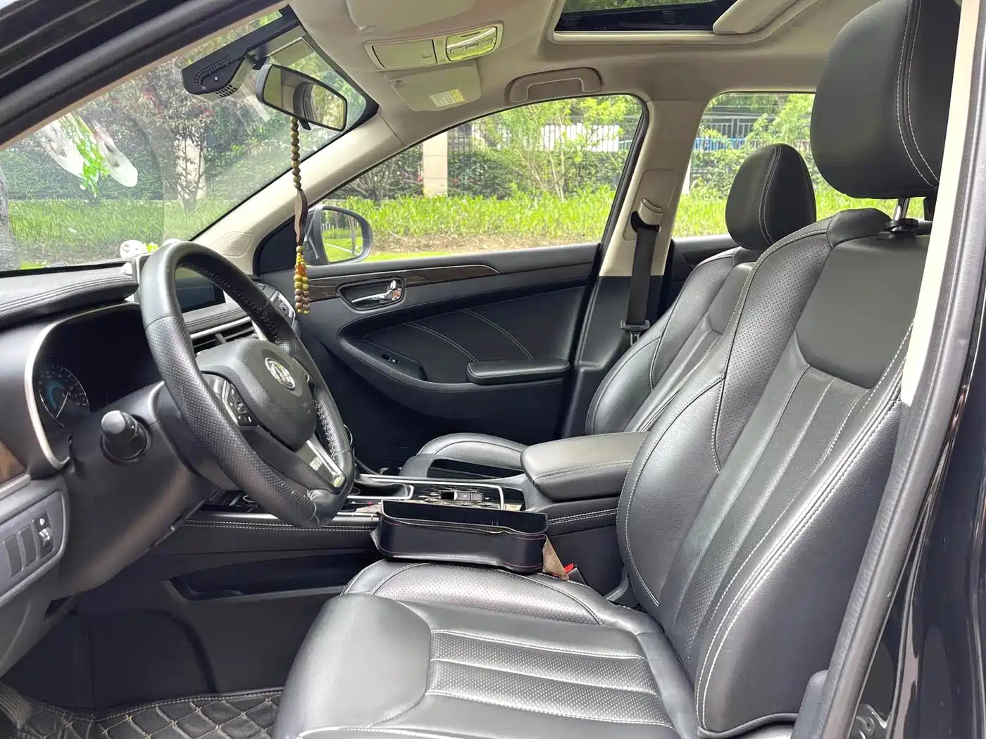 Dongfeng Fengguang Fengguang 580 2020 2020 1.5T CVT Luxury
