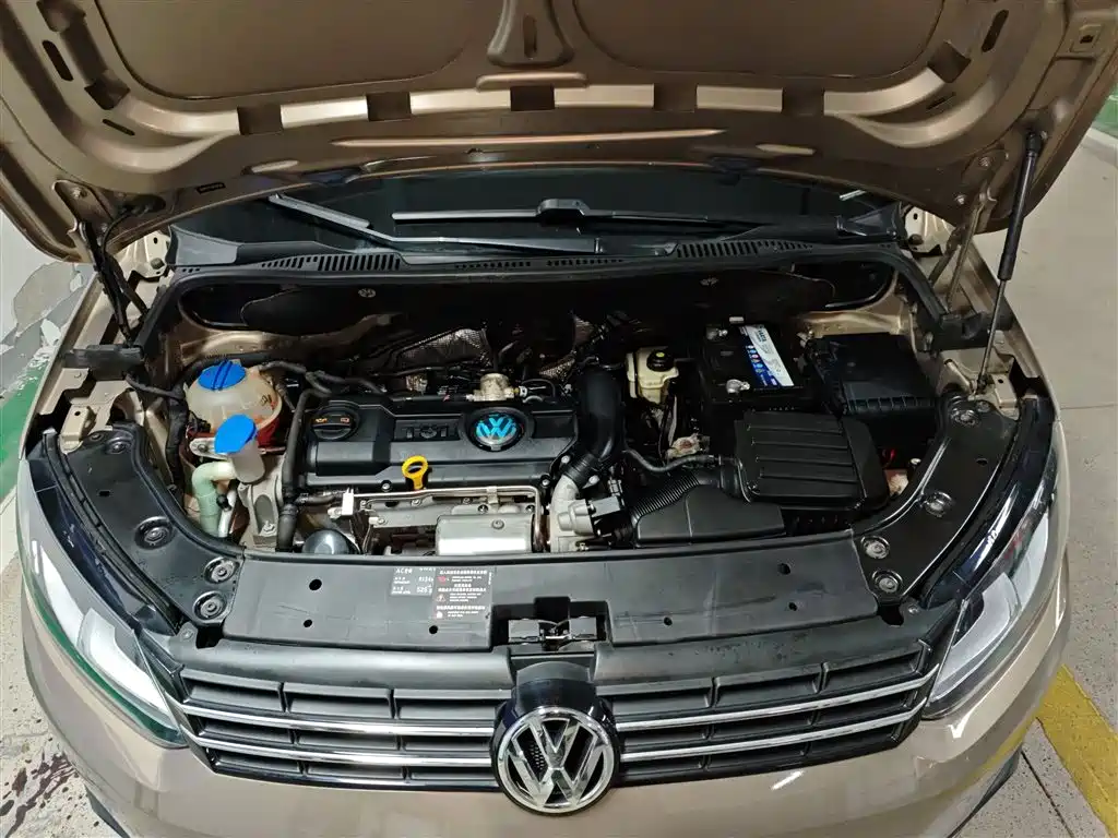 Volkswagen Touran 2015 1.4T DSG Comfort Edition 5-seater фото 15