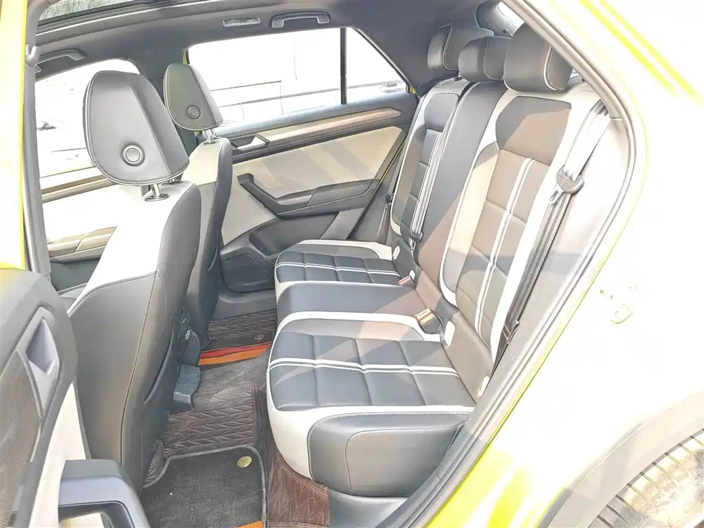 Volkswagen T-ROC 2023 300TSI DSG 2WD Starlight Edition фото 13