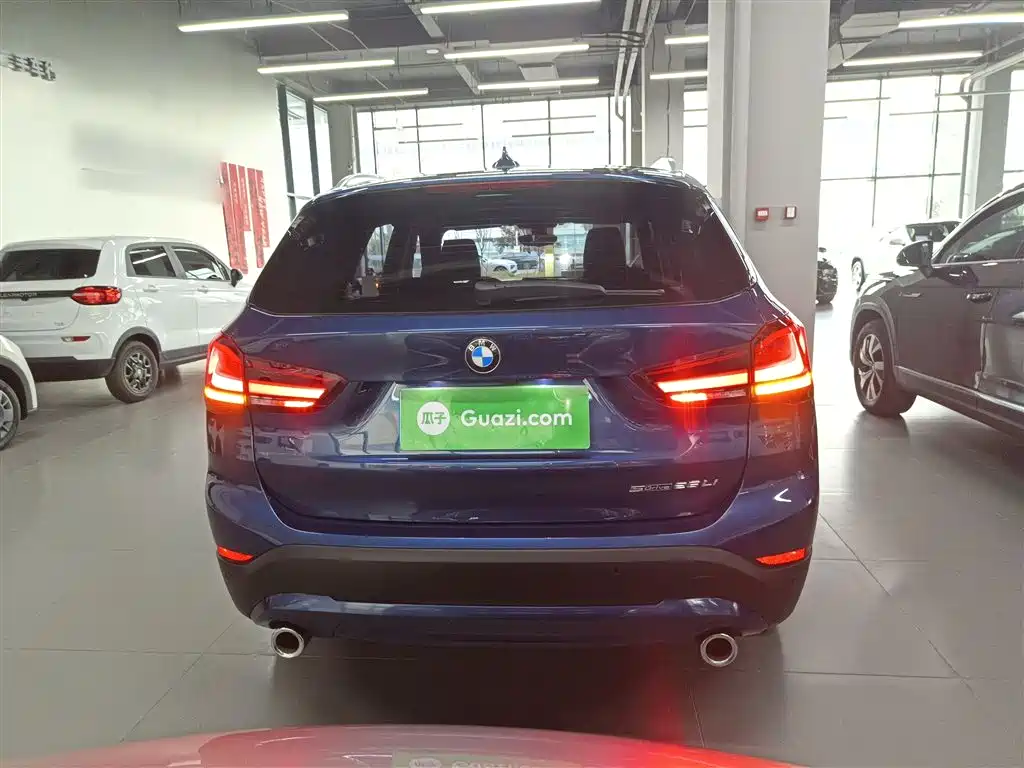 BMW X1 2021 sDrive25Li Leading фото 6