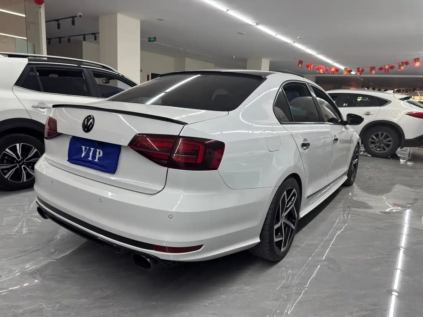 Фото 4 - Volkswagen Sagitar