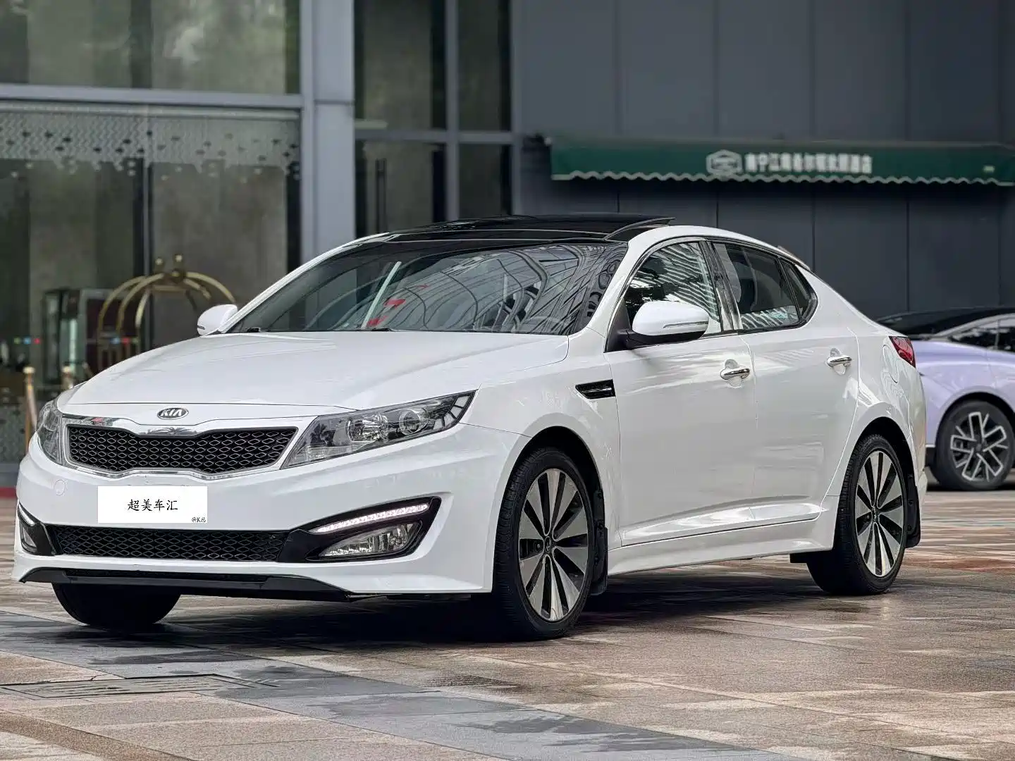 Фото 1 - Kia K5