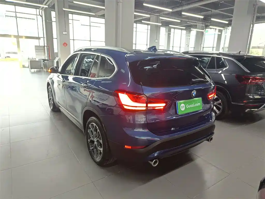 BMW X1 2021 sDrive25Li Leading фото 5