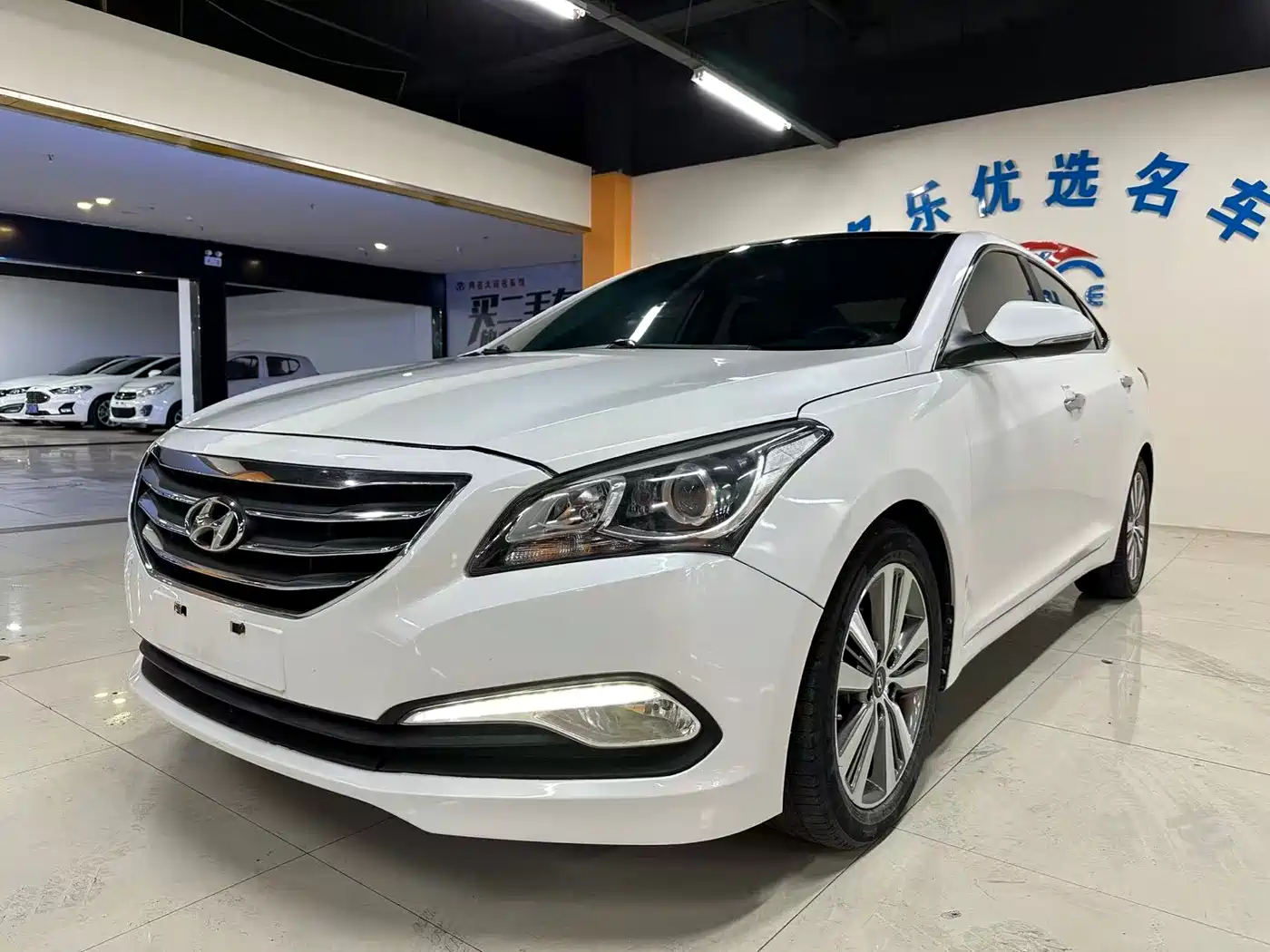 Hyundai Mistra 2014 1.8L Auto Premium DLX
