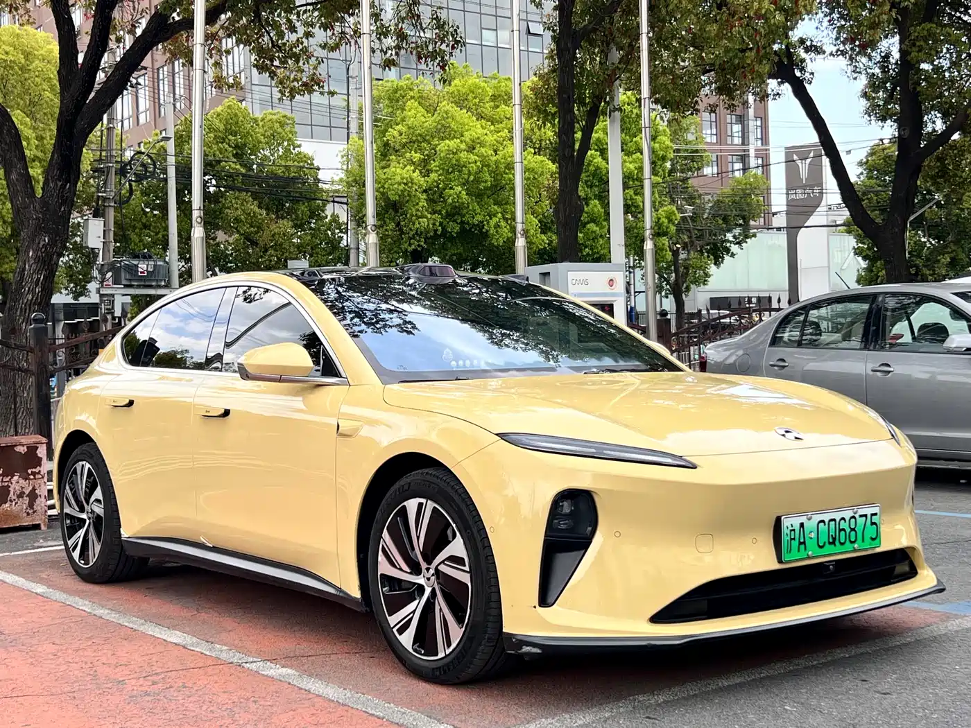 NIO NIO ET5