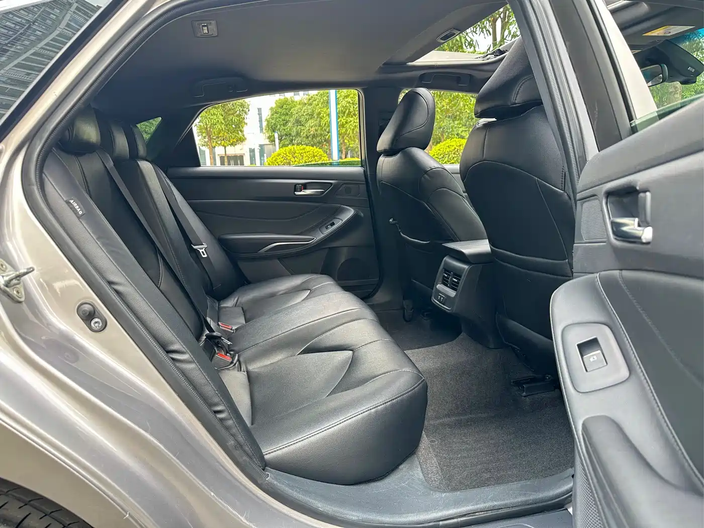 Toyota Avalon 2022 2.0L Progressive Edition фото 20