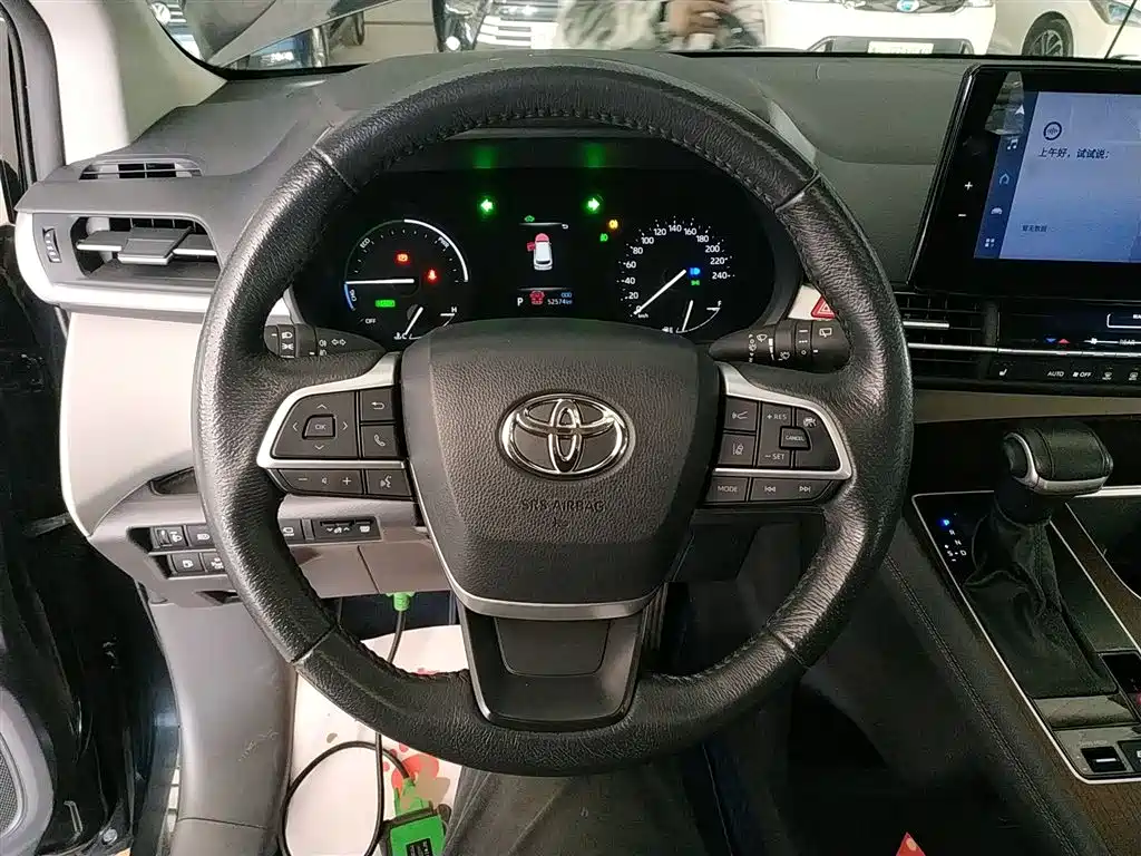Toyota Granvia 2023 2.5L Hybrid Prestige PLUS Edition фото 7