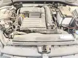 Photo 3 - Volkswagen Golf