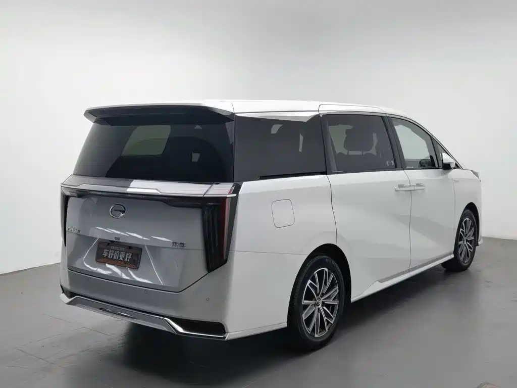 GAC Trumpchi M8, миниатюра 2