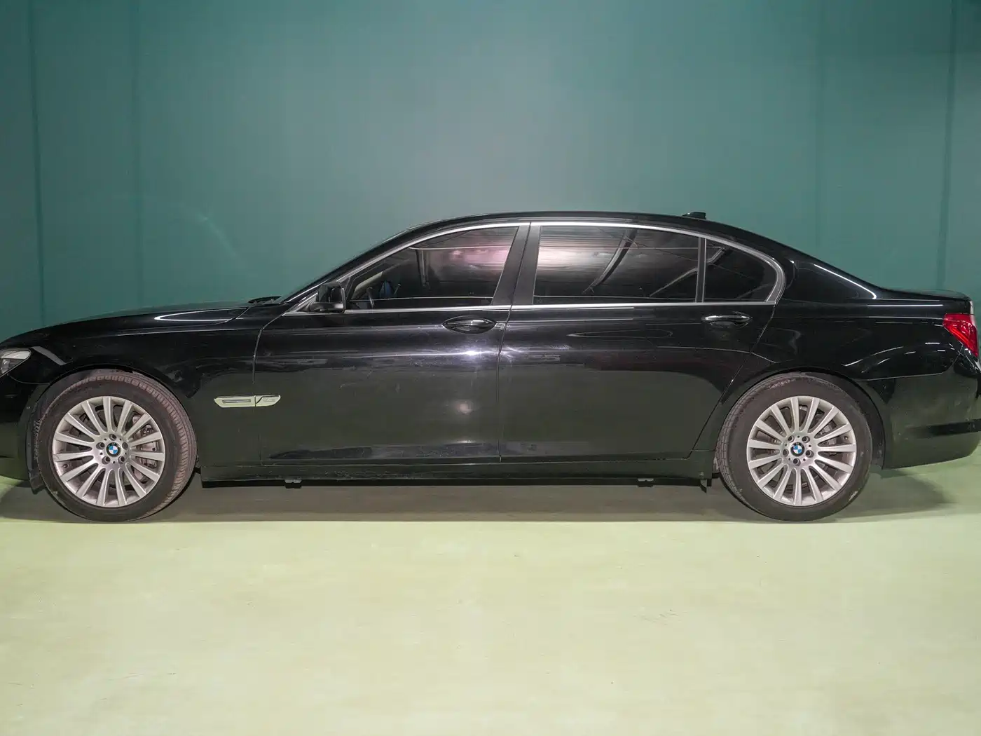 BMW 7 Series 2012 760Li 25th Anniversary Limited Edition фото 4