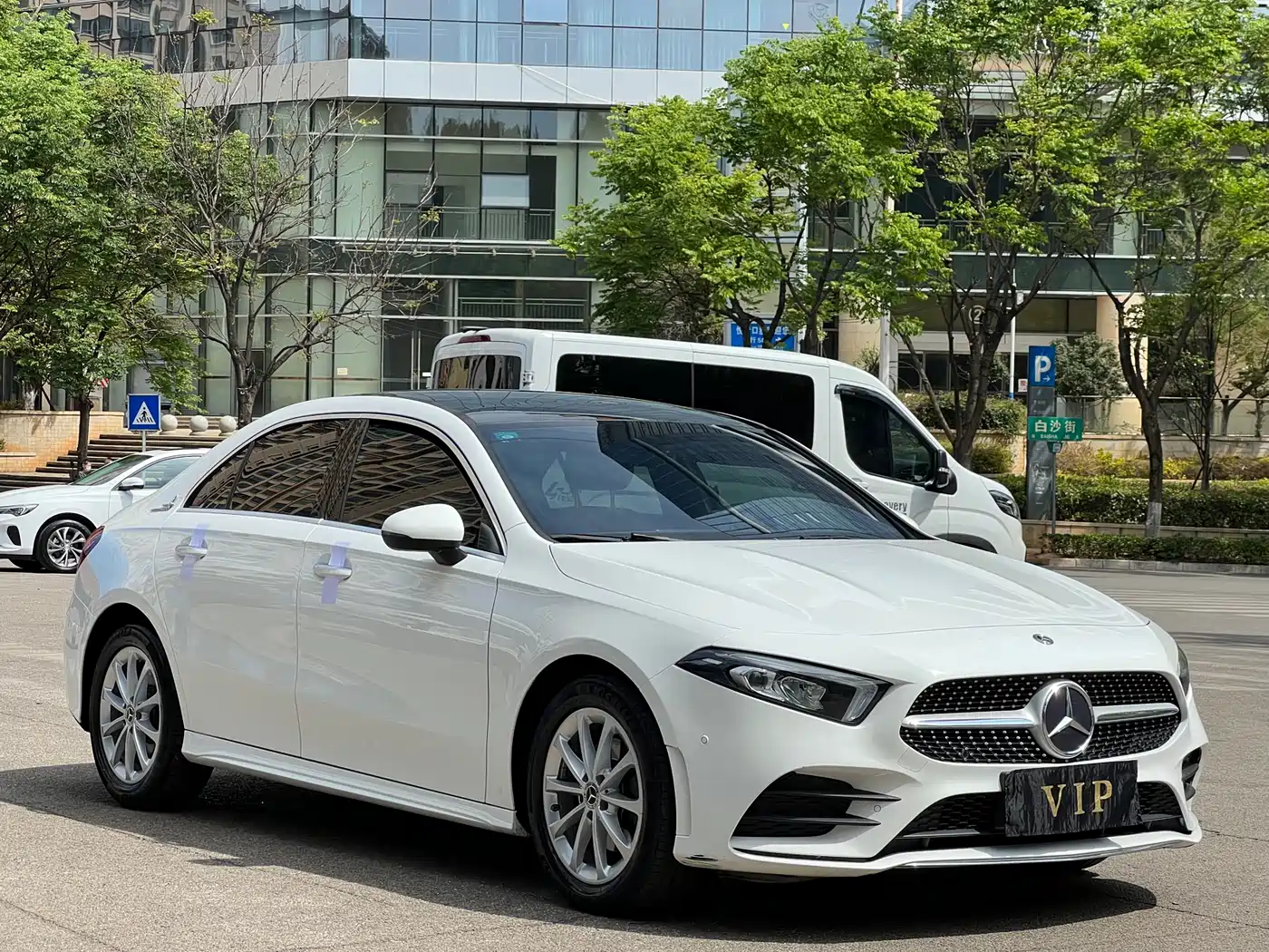 Mercedes-Benz A-Class 2020 A 200 L Sport Sedan фото 3