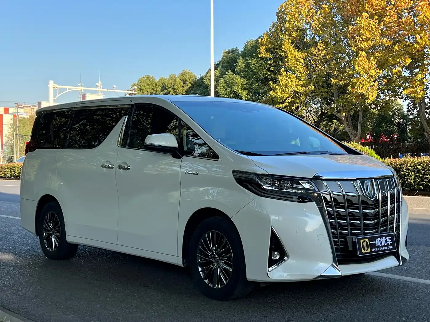Toyota Alphard 2021 Hybrid 2.5L Luxury фото 7