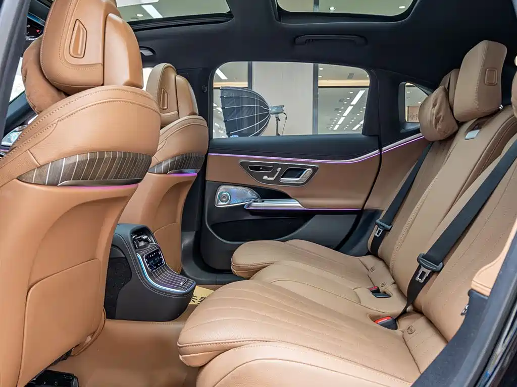 Mercedes-Benz E-Class 2025 Facelift E 300 L Luxury фото 11