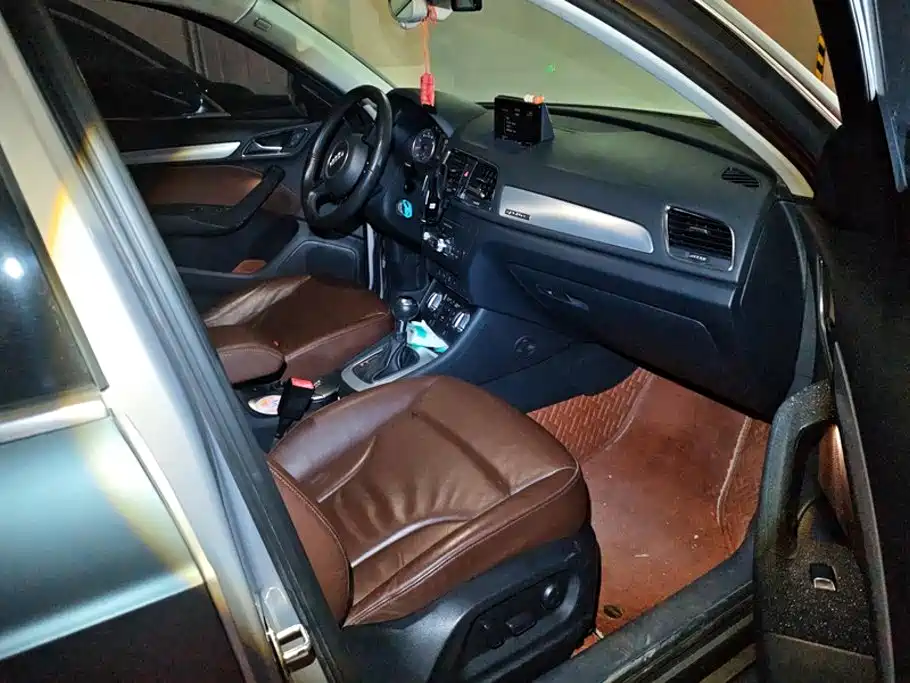 Audi Q3 (Import) 2013 2012 35 TFSI quattro Comfort
