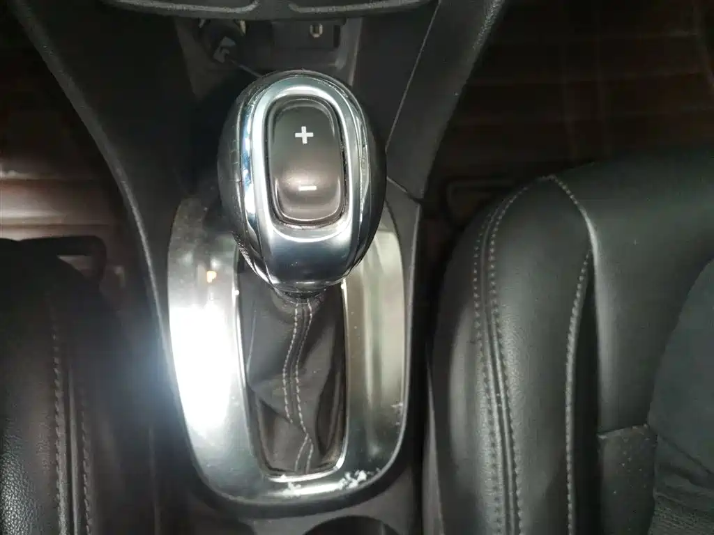 Buick Encore 2015 1.4T Automatic 2WD Urban Elite фото 7