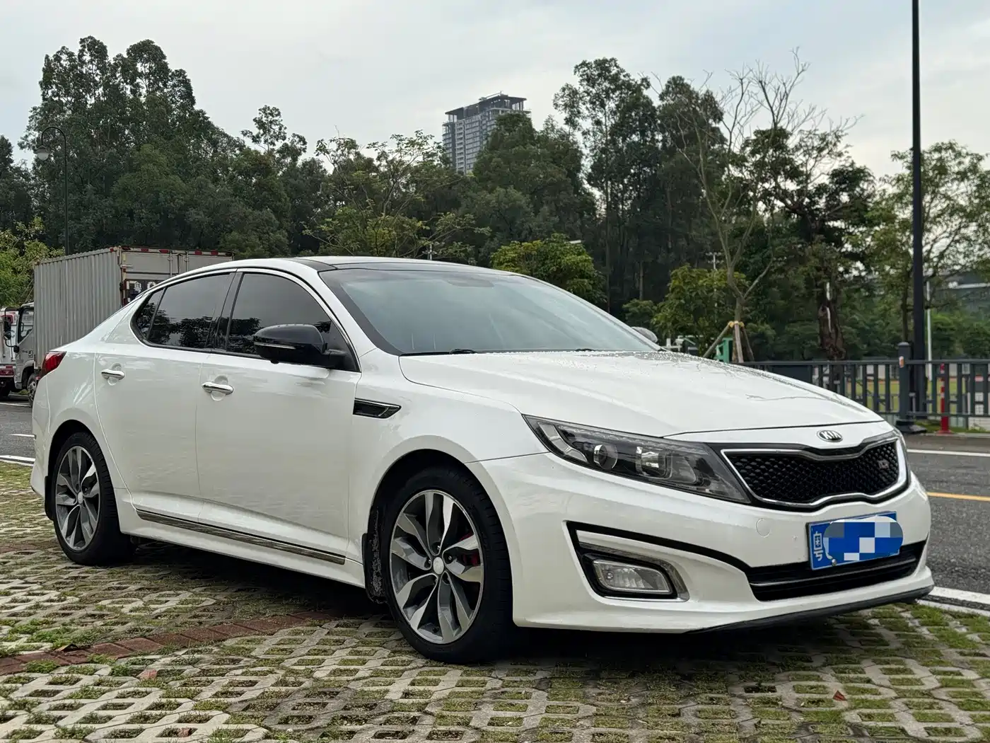 Фото 3 - Kia K5