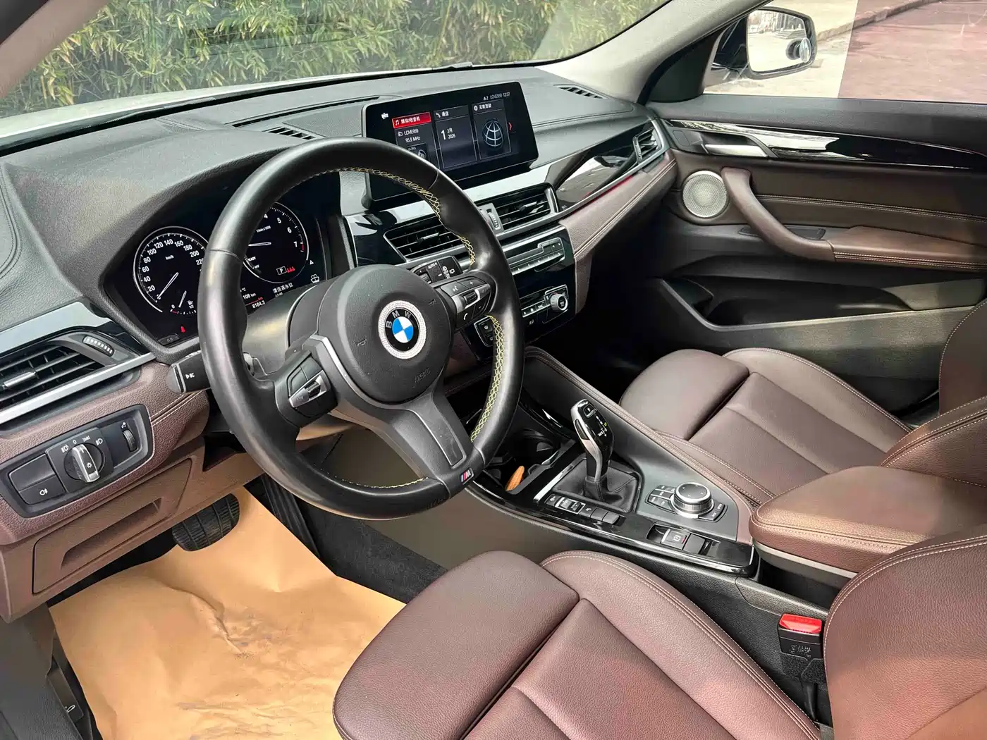 BMW X2 2023 sDrive25i M Sport Shadow Edition фото 8