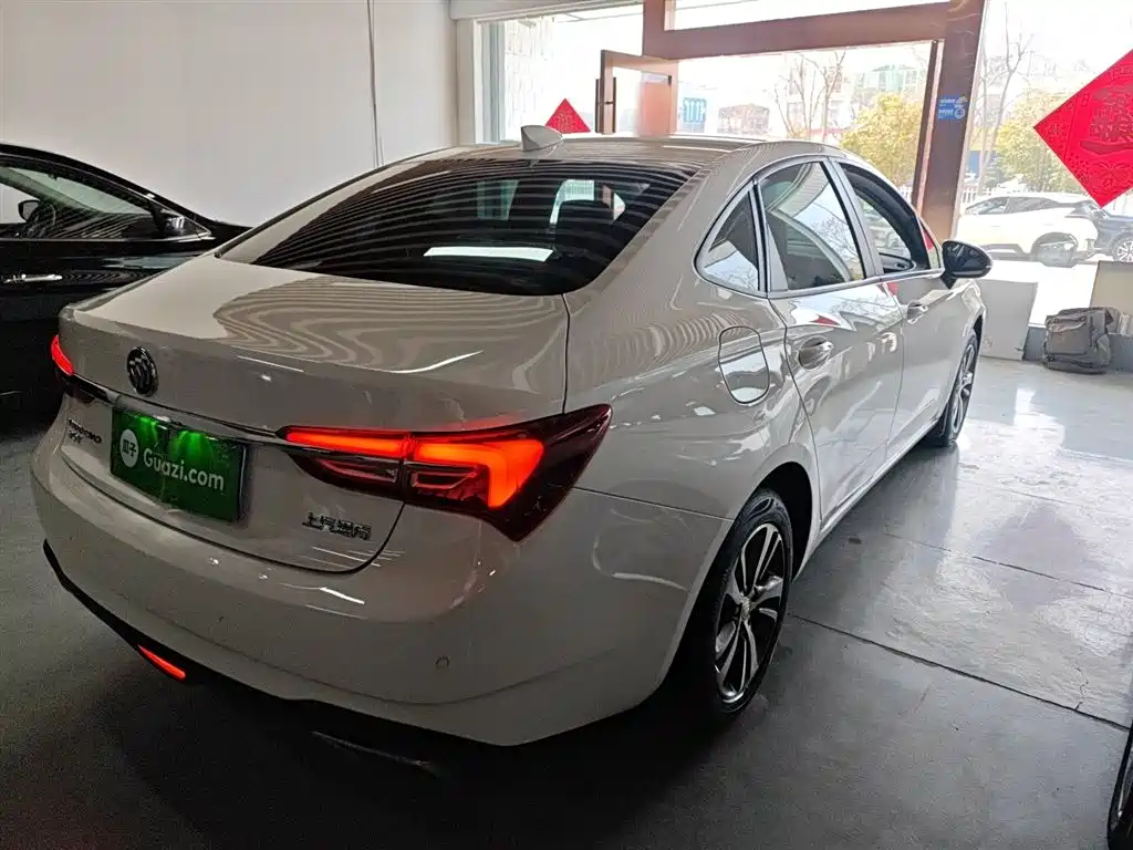 Buick Verano 2020 20T CVT Leading фото 7