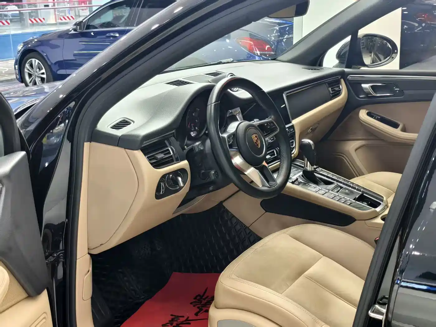 Porsche Macan 2018 Macan 2.0T фото 4