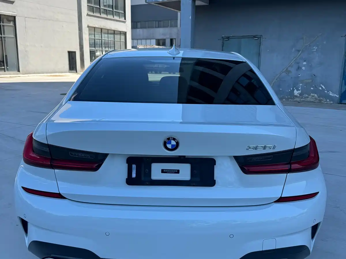Фото 6 - BMW 3 Series
